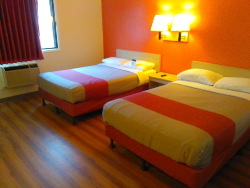 Motel 6-Duluth, Mn Bagian luar foto